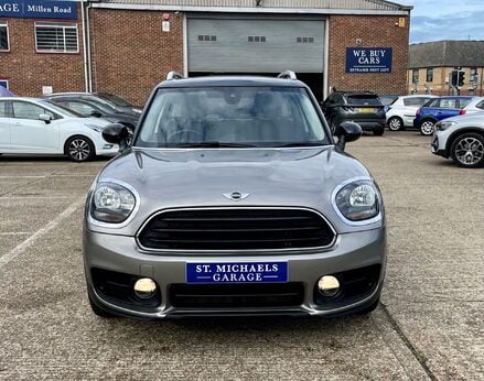 Mini Countryman COOPER 5