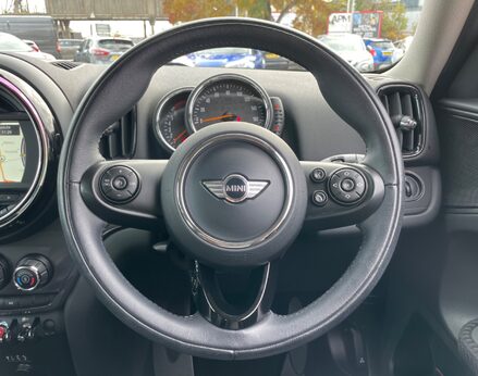Mini Countryman COOPER 19