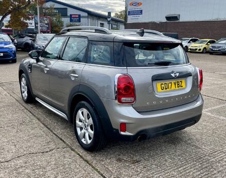 Mini Countryman COOPER 8