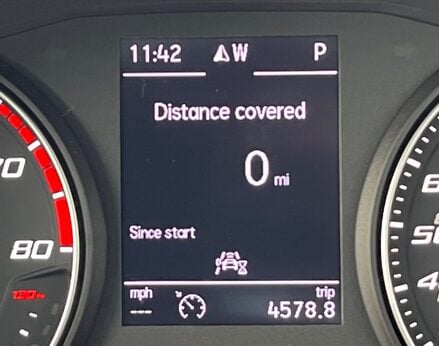 SEAT Arona ECOTSI FR DSG 27