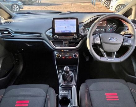 Ford Fiesta ST-LINE 2