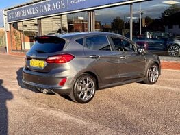 Ford Fiesta ST-LINE 8