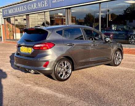 Ford Fiesta ST-LINE 8