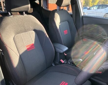 Ford Fiesta ST-LINE 65
