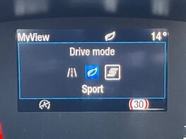 Ford Fiesta ST-LINE 32