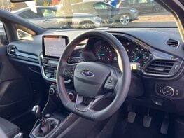 Ford Fiesta ST-LINE 18