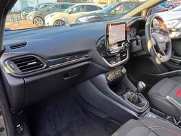 Ford Fiesta ST-LINE 17