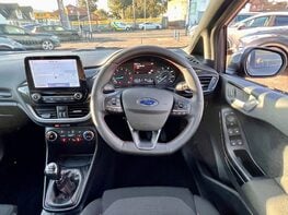 Ford Fiesta ST-LINE 19
