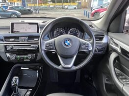 BMW X1 SDRIVE18I XLINE 19
