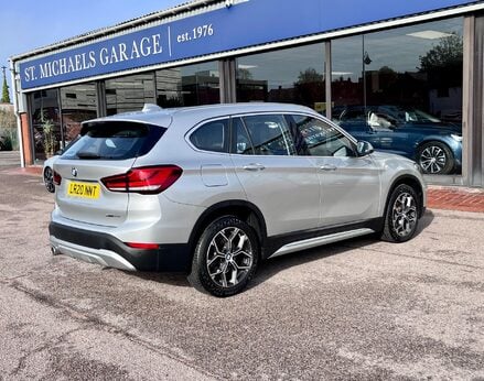 BMW X1 SDRIVE18I XLINE 8