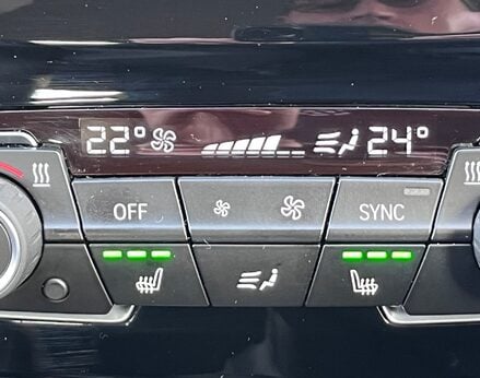 BMW X1 SDRIVE18I XLINE 43