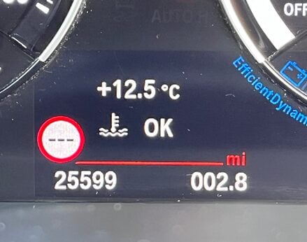 BMW X1 SDRIVE18I XLINE 24