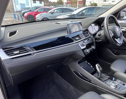 BMW X1 SDRIVE18I XLINE 17