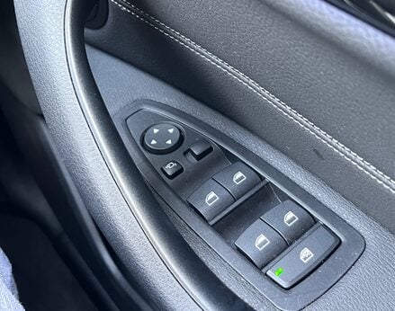 BMW X1 SDRIVE18I XLINE 55