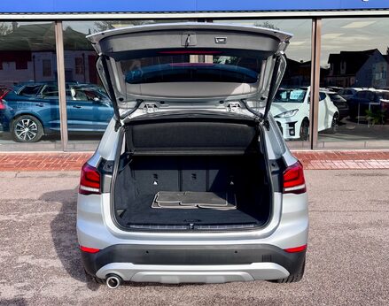 BMW X1 SDRIVE18I XLINE 59