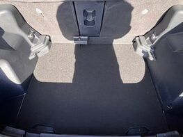 Toyota Yaris Cross EXCEL 70