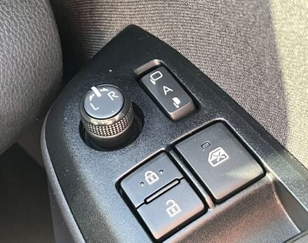 Toyota Yaris Cross EXCEL 61