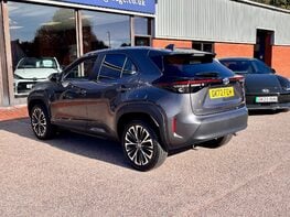 Toyota Yaris Cross EXCEL 9