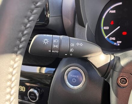 Toyota Yaris Cross EXCEL 58