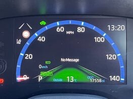 Toyota Yaris Cross EXCEL 22