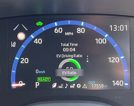 Toyota Yaris Cross EXCEL 28