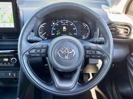 Toyota Yaris Cross EXCEL 20
