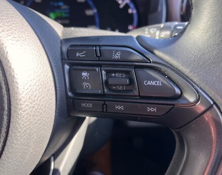 Toyota Yaris Cross EXCEL 57