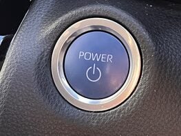 Toyota Yaris Cross EXCEL 55