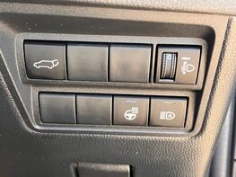 Toyota Yaris Cross EXCEL 60