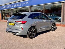 Ford Kuga ST-LINE X EDITION ECOBLUE 8