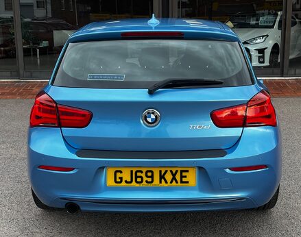 BMW 1 Series 118D SPORT 6
