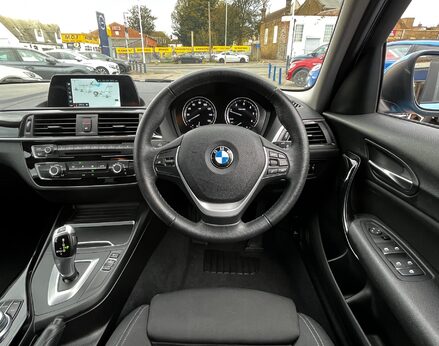 BMW 1 Series 118D SPORT 19