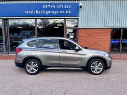 BMW X1 XDRIVE20I SPORT 26