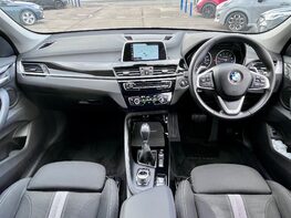 BMW X1 XDRIVE20I SPORT 9