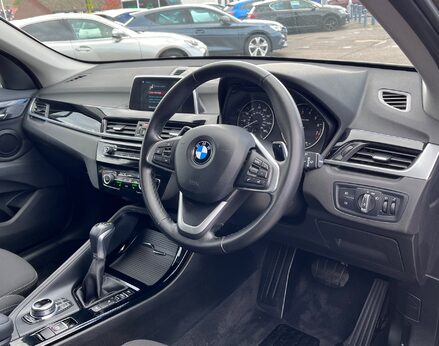 BMW X1 XDRIVE20I SPORT 13