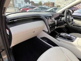 Hyundai TUCSON T-GDI ULTIMATE 17