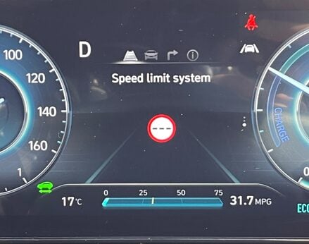 Hyundai TUCSON T-GDI ULTIMATE 29