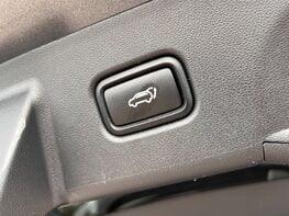 Hyundai TUCSON T-GDI ULTIMATE 82