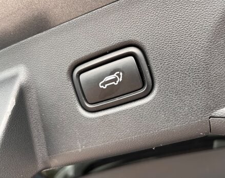 Hyundai TUCSON T-GDI ULTIMATE 82