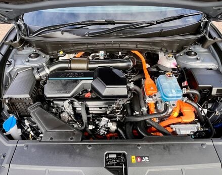 Hyundai TUCSON T-GDI ULTIMATE 7
