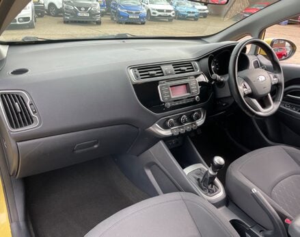 Kia Rio SR7 22