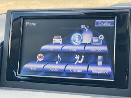 Lexus CT 200H PREMIER 29