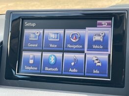 Lexus CT 200H PREMIER 35