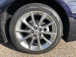 Lexus CT 200H PREMIER 13