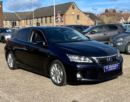 Lexus CT 200H PREMIER 4