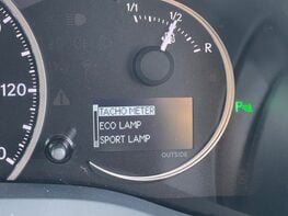 Lexus CT 200H PREMIER 23