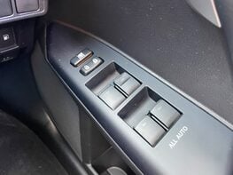 Lexus CT 200H PREMIER 59