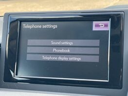 Lexus CT 200H PREMIER 39