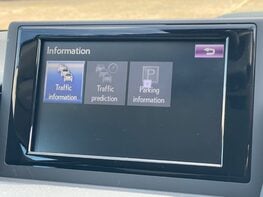 Lexus CT 200H PREMIER 32