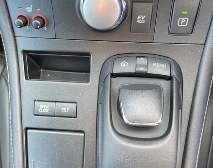 Lexus CT 200H PREMIER 46